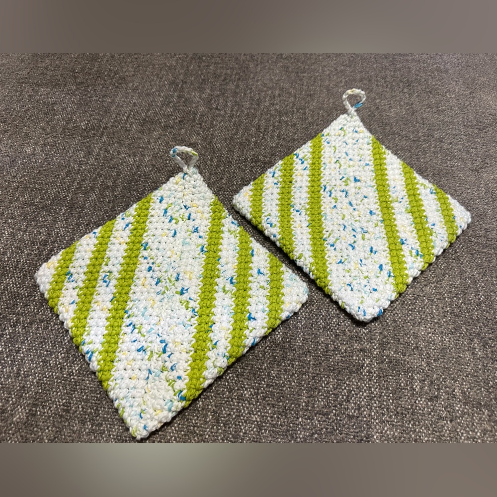 Vintage Feel Handmade Crochet Pot Holders Set of 2 Crocheted Cotton New